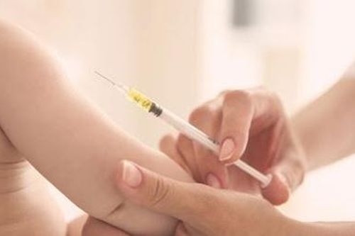 Một trẻ tử vong do sốc phản vệ sau tiêm chủng