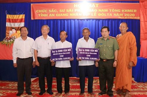 CA tỉnh An Giang tổ chức nhiều hoạt động thắm tình quân dân cùng đồng bào Khmer