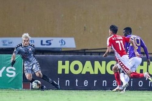 HLV Chung Hae-seong không trách Bùi Tiến Dũng sau thảm bại ở Hàng Đẫy