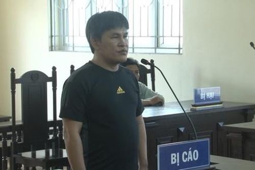 Đã có 3 tiền án, tiếp tục vào tù vì đánh phó ban nhân dân khóm