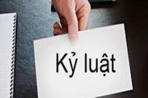 Kỷ luật 3 cán bộ ở Quảng Nam tụ tập ăn nhậu giữa mùa dịch COVID-19