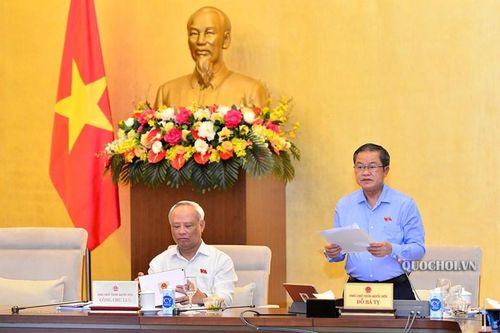 Chính phủ, các bộ, ngành đã nghiêm túc triển khai các nghị quyết của Quốc hội