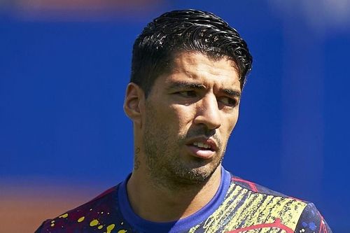 Luis Suarez không phải của nợ với Barca