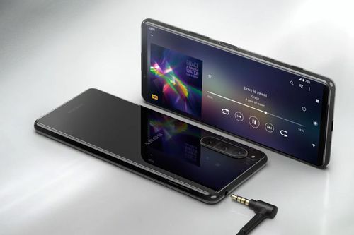 Sony ra mắt Xperia 5 II giá 949 USD
