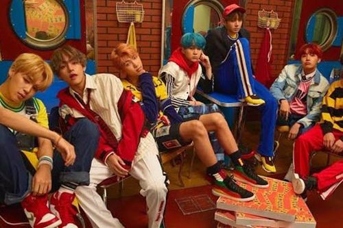 7 điểm quay đẹp như mơ trong MV K-pop mà fan muốn được đặt chân tới
