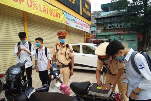 Công an Hà Nội: Xử lý học sinh điều khiển xe máy khi chưa đủ tuổi
