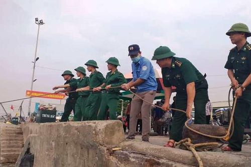 Hà Tĩnh: Gần 250 tàu thuyền cập cảng an toàn tránh bão số 5