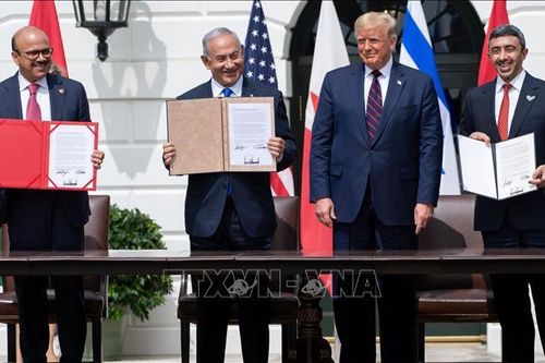 Israel ký thỏa thuận bình thường hóa với UAE, Bahrain: Bình minh của một Trung Đông mới?