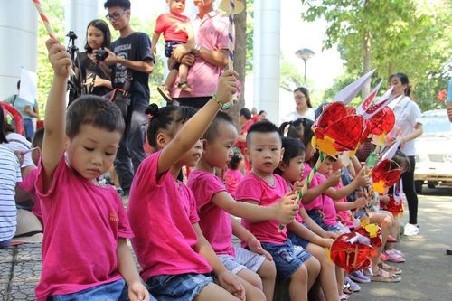 Người giữ lửa Trung Thu