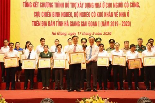 Hà Giang huy động hơn 200 tỷ đồng xây dựng nhà ở cho người có công và hộ nghèo