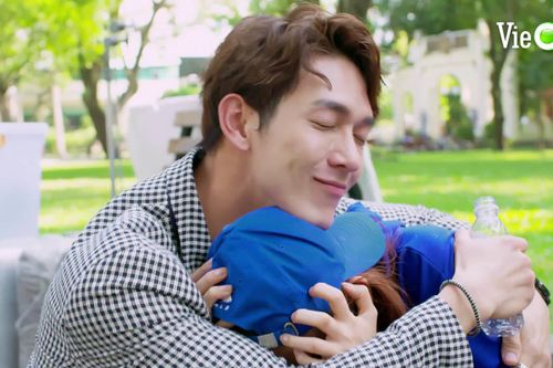 'Gạo nếp gạo tẻ 2' tập 42, Kim Sơn ôm hôn Bảo Châu khi tỏ tình thành công