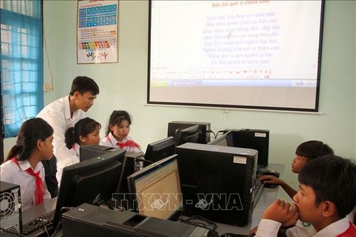 Quảng Bình: Đưa internet về với đồng bào vùng sâu, biên giới