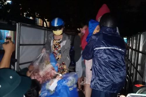 Ứng phó bão số 5: Đà Nẵng khẩn trương đưa người dân đến nơi an toàn