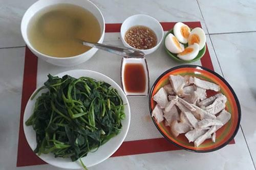 Dân mạng tranh cãi chuyện cô gái bị người yêu mắng vì nấu toàn đồ luộc khi ra mắt bố mẹ chồng tương lai