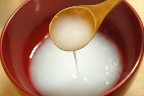 Những lợi ích tuyệt vời của nước cơm không phải ai cũng biết