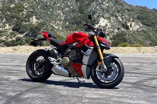 Ducati Streetfighter V4 và V4S khởi điểm từ 650 triệu đồng