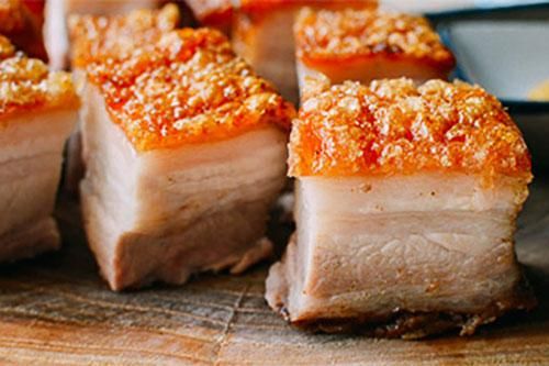 Thịt heo chiên giòn ngon kho cưỡng cho bữa cơm thêm đậm vị