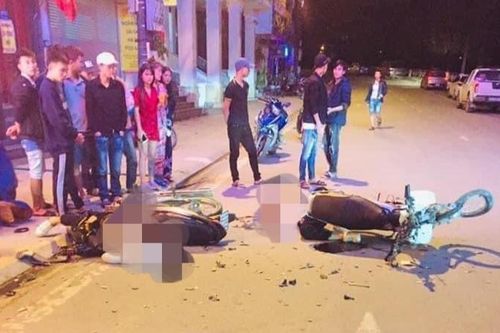 Va chạm xe máy trong đêm ở Sa Pa, hai thanh niên tử vong
