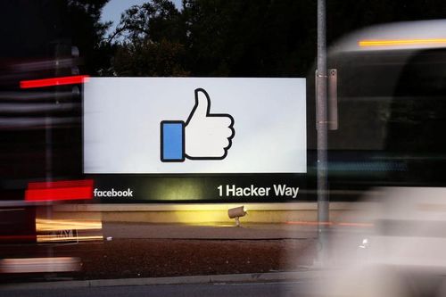 Facebook vừa tuyển dụng vị trí chưa từng có trong lịch sử