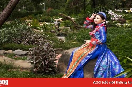 Kim Thanh Thảo truyền thông điệp bảo tồn văn hóa thổ cẩm dân tộc