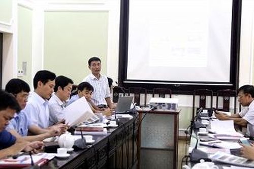 Thẩm định maket tuyên truyền - khánh tiết phục vụ Đại hội Đảng bộ tỉnh lần thứ XIX