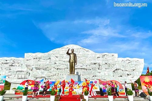 Ra quân tuyên truyền Đại hội Đảng bộ tỉnh Sơn La lần thứ XV