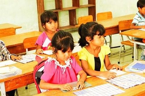 Dạy tiếng Việt cho trẻ em dân tộc thiểu số