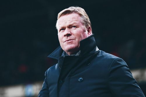 Koeman sẽ phải chỉ đạo Barca từ khán đài