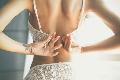 Cách chọn áo lót đúng cho nữ giới