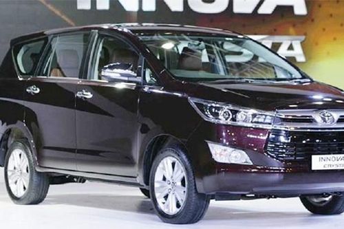 Giá xe ô tô hôm nay 18/9: Toyota Innova dao động ở mức 771 - 971 triệu đồng
