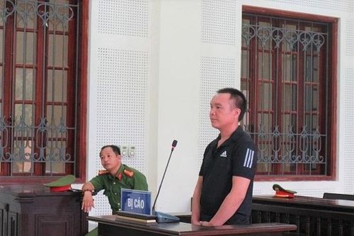 Nghệ An: Vì 300.000 đồng tiền công, người đàn ông lĩnh án 15 năm tù