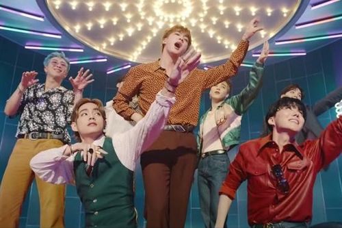 Hài nhất ngày: BTS hóa Nam vương Billboard Hot 100, lầy vậy ai lại?