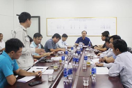 Kiểm tra công trình xây dựng đường cao tốc bắc-nam trước mùa mưa bão