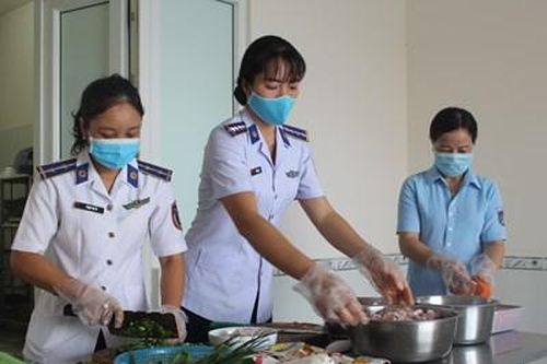 Nhân lên những 'nồi cháo yêu thương'