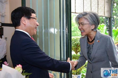 Phó Thủ tướng Phạm Bình Minh đón, hội đàm với Bộ trưởng Ngoại giao Hàn Quốc Kang Kyung Wha