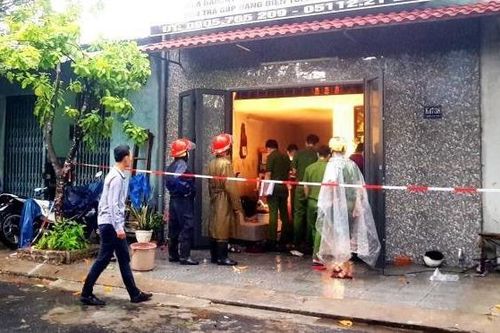 Cháy nhà lúc rạng sáng, hai cha con bỏng nặng