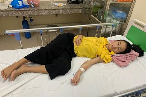 Mẹ phát hiện ung thư, con thơ 6 tháng tuổi khát sữa khóc ngặt
