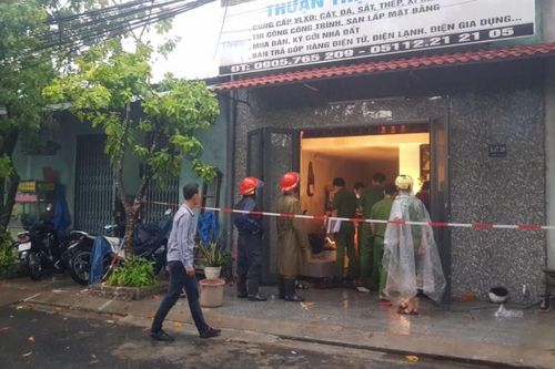 Cháy nhà lúc rạng sáng, 3 người trong gia đình may mắn thoát chết