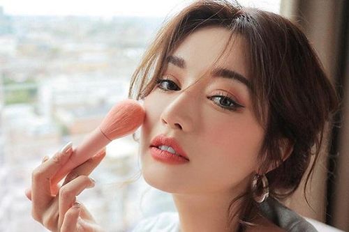 Bí quyết makeup sương sương hack được 10 tuổi