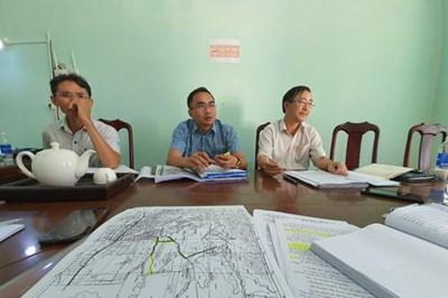 Vụ đường giao thông 'nắn' vào đất nhà quan: Huyện ủy chỉ đạo báo cáo sự việc