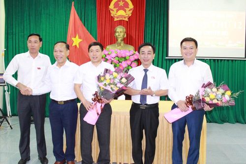 Quỳ Hợp, Thanh Chương bầu Phó Chủ tịch UBND, Chủ tịch Ủy ban MTTQ huyện
