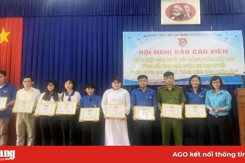 Ra mắt Chi hội nông dân nghề nghiệp 'Trồng xoài Cát Chu' xã Hòa Bình