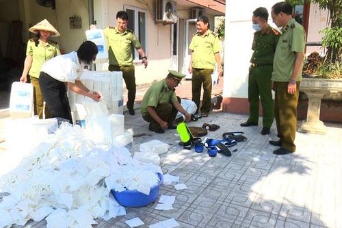 Tiêu hủy hàng hóa giả mạo nhãn hiệu