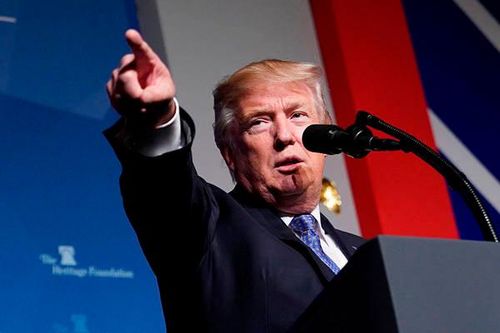 Ông Donald Trump tự tin quá mức?