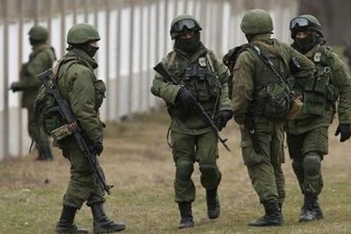 Moscow đòi Mỹ làm rõ nghi án cấp vũ khí cho phe chống Nga ở Crimea