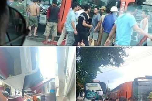 Xe khách lật nghiêng trên quốc lộ 1A sau khi tông chết cụ bà đi xe đạp điện