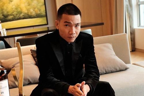 Wowy: 'Tôi từng mượn giày đi quay MV vì nghèo'