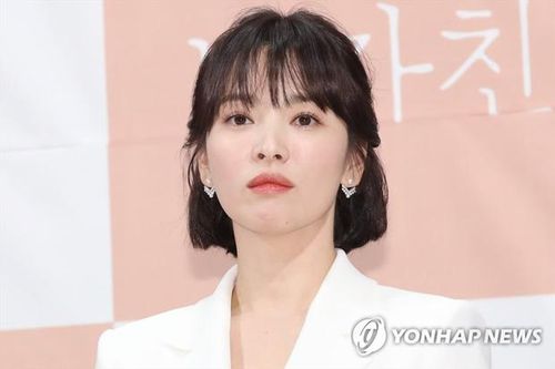 Động thái lạ của Song Hye Kyo trong sinh nhật chồng cũ Song Joong Ki