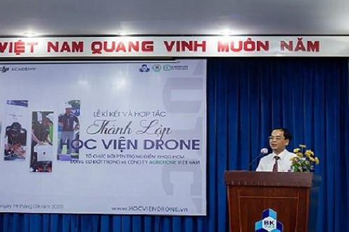 Thành lập Học viện Đào tạo máy bay không người lái đầu tiên tại Việt Nam