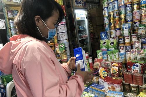Gian nan thu hồi sữa nhập khẩu nhiễm khuẩn